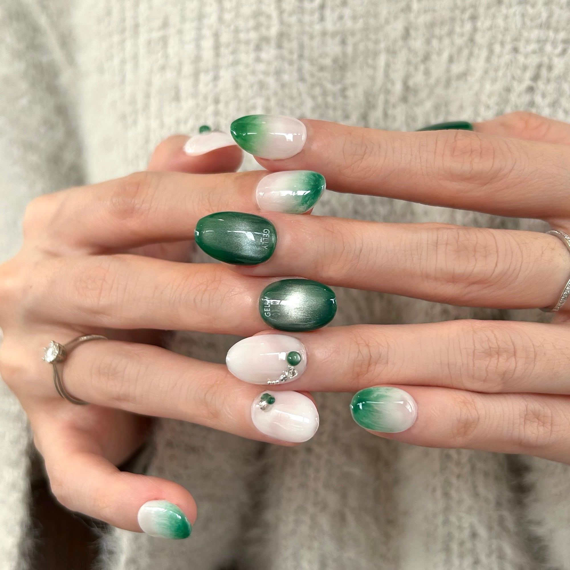 穿戴甲  press on nail