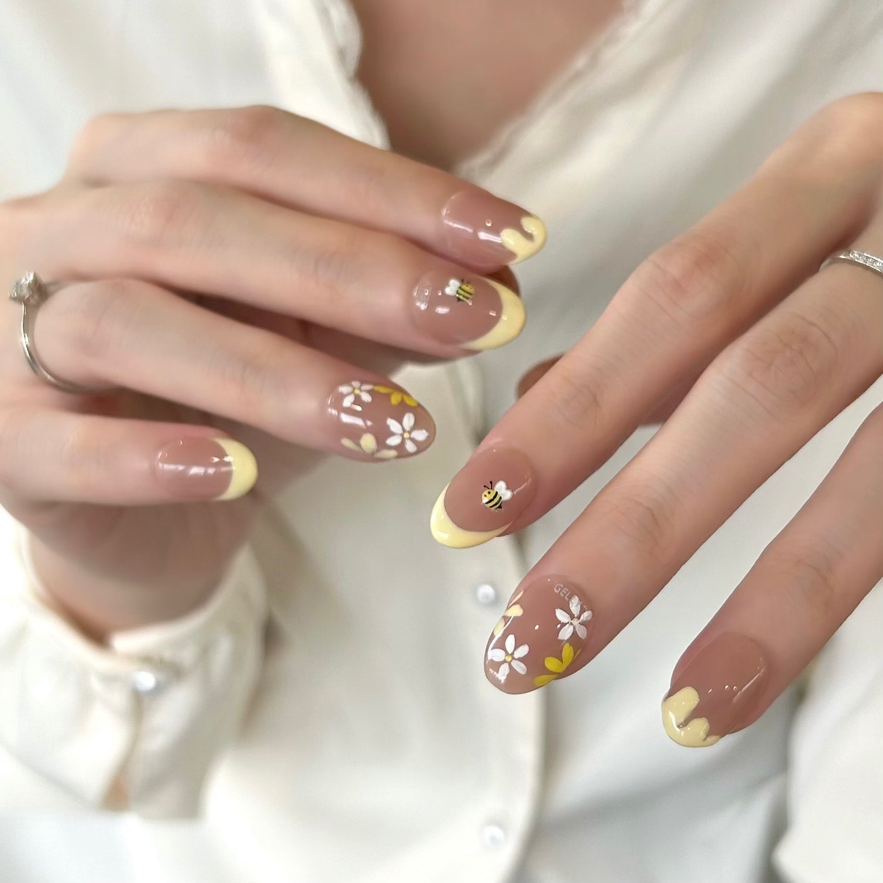 GELLY 穿戴甲 press on nail