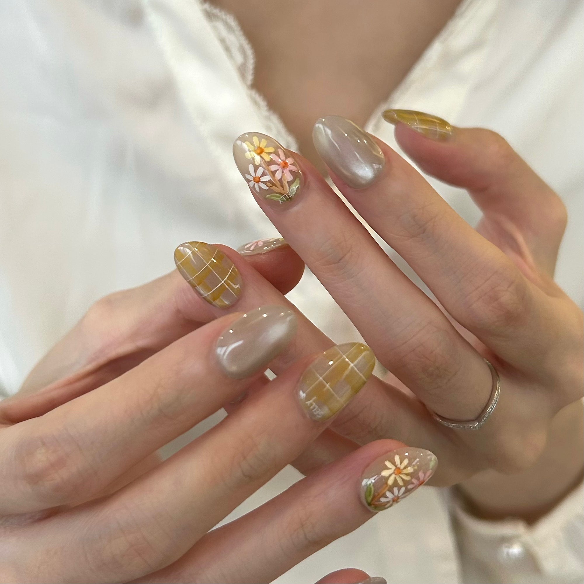 press on nail Singapore, 穿戴甲