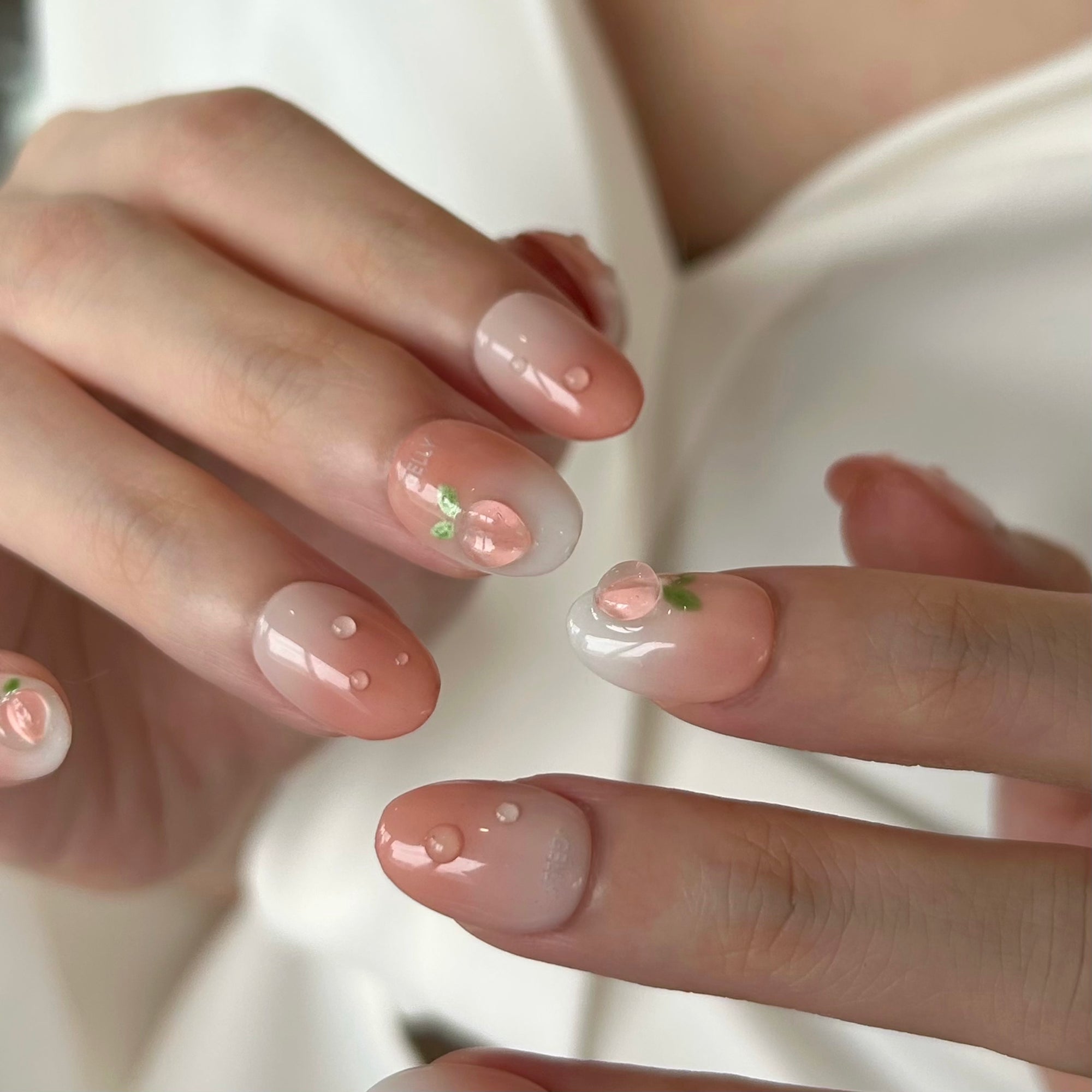 press on nail Singapore, 穿戴甲