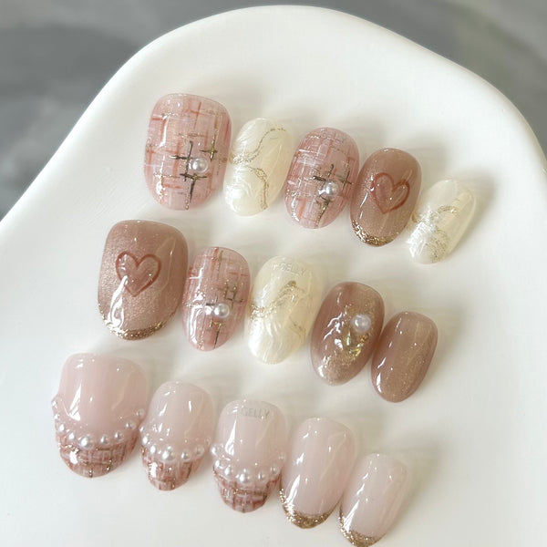 小香風穿戴甲 Chanel press on nail