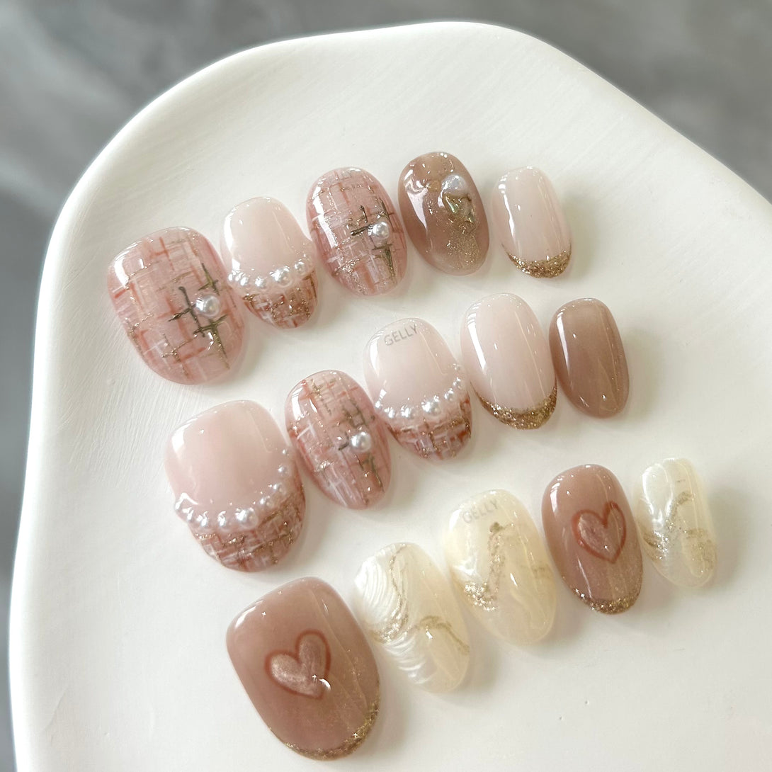 小香風穿戴甲 Chanel press on nail