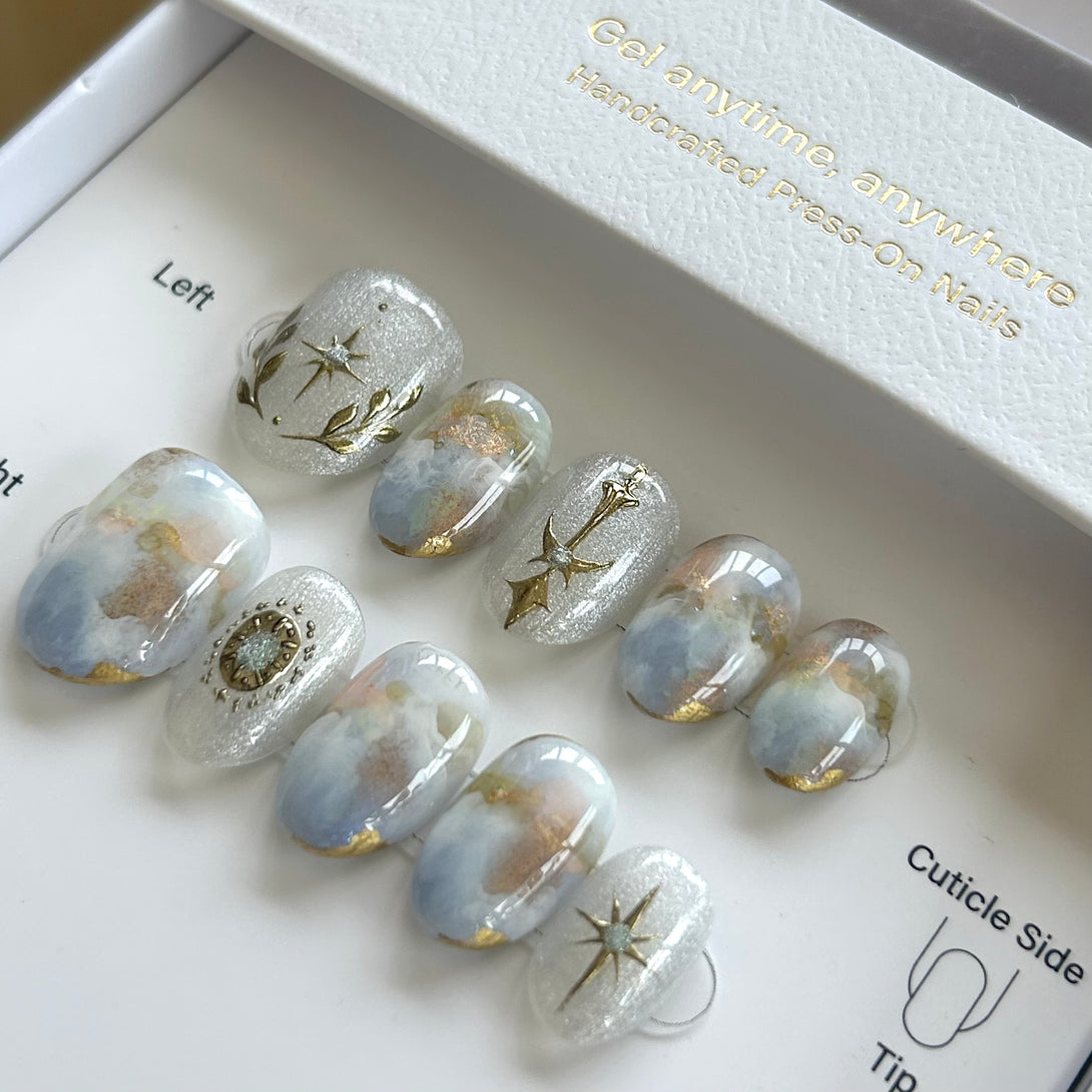Goddess of Wisdom Athena, blue and gold marble press on nail 藍白色暈染穿戴甲