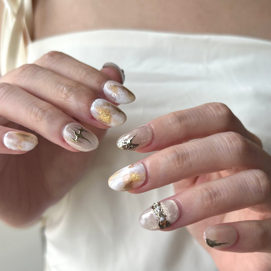 Goddess of Dawn- Eos , gold marble press on nail 金色暈染穿戴甲